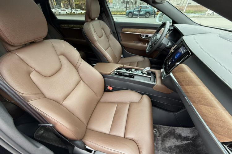 Used Volvo S90 2025 B5 Zhiyuan Luxury Edition