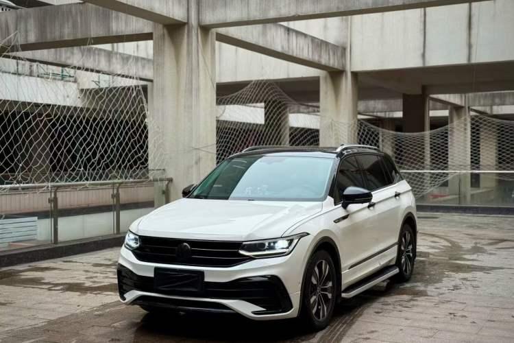 Used Volkswagen Tiguan L 2022 330TSI Automatic Two-Wheel Drive R-Line Enhanced Edition
