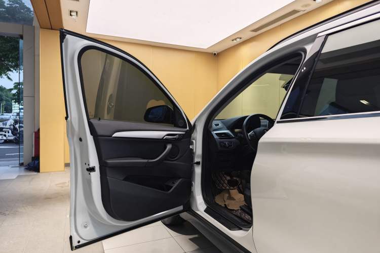 Used BMW X1 2019 sDrive18Li Fashion Model