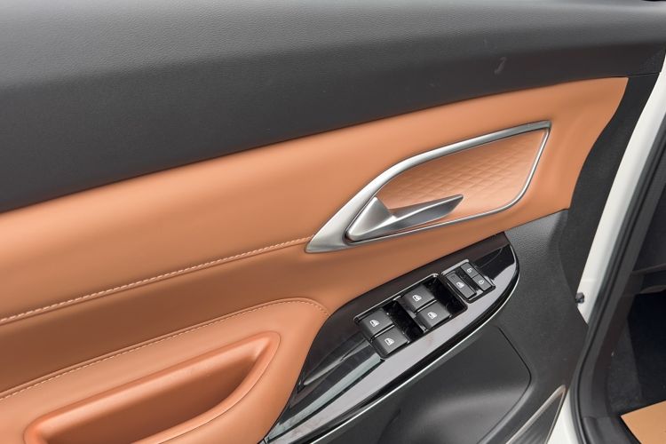 Used Oshan X7 PLUS 2023 Enjoy Edition 1.5T Automatic Pilot Model 7 Seats