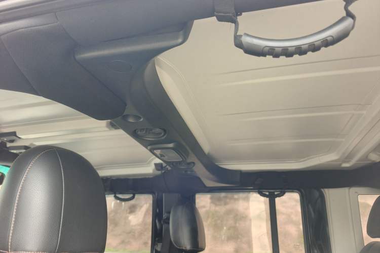 Used BAIC Off-Road BJ40 2016 40L 2.0T Manual All-Wheel Drive Prestige Edition