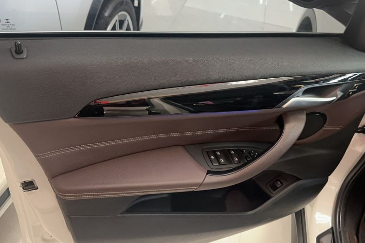 Used BMW X1 2020 sDrive25Li Leading Model Interior 1