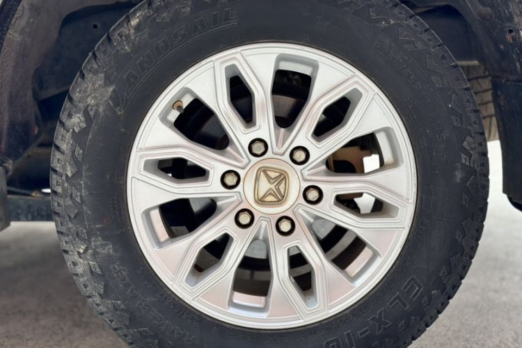 Used JMC Yusheng S350 2016 2.0T Automatic Two-Wheel Drive Gasoline Luxury Version with Sunroof 5 Seats Exterior 7