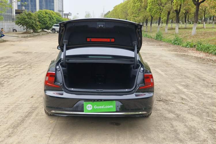 Used Volvo S90 2024 B5 Zhiyi Luxury Edition