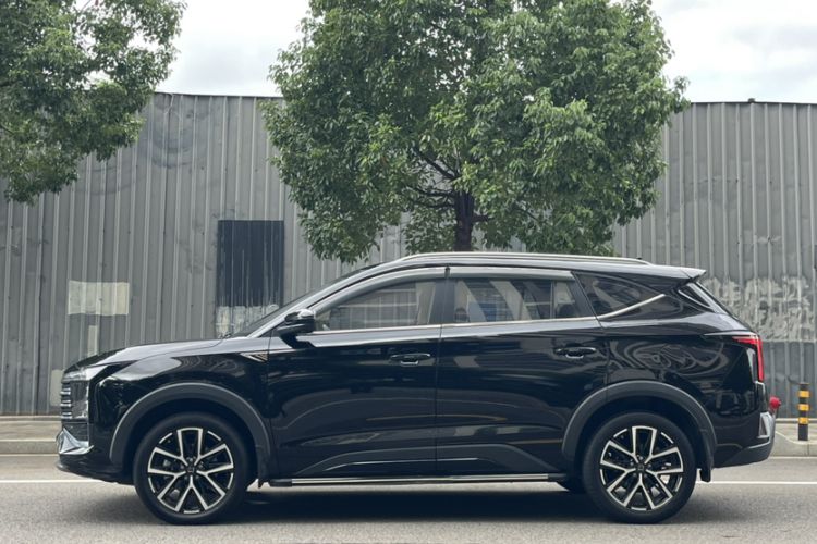 Used SOL X8 PLUS 2023 1.5 TGDI DCT Smart Edition 7-Seater