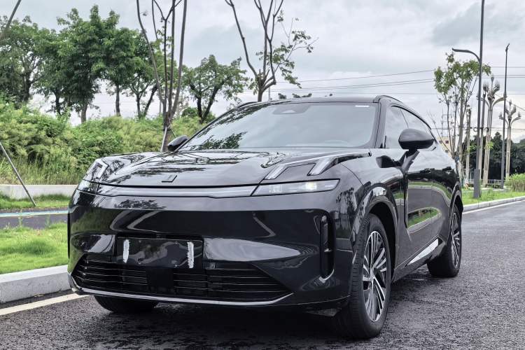 Used Lynk & Co 08 EM-P 2023 220km All-Wheel-Drive Performance Halo