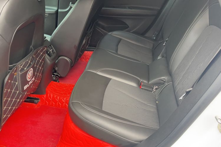 Used Buick Verano 2018 Sedan 20T Dual-Clutch Leading Model Left Rear Seat