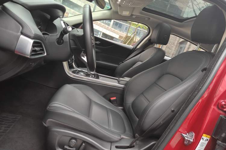 Used Jaguar XEL 2020 2.0T 200 PS S Advanced Elegance Edition Interior 2