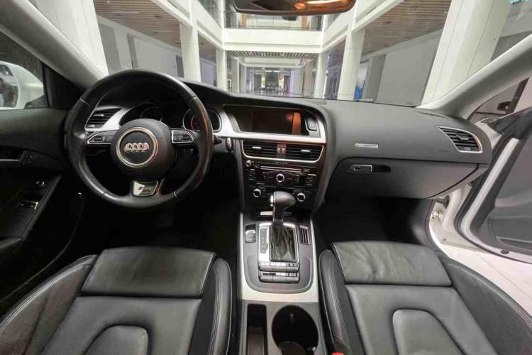 Used Audi A5 2016 Coupe 45 TFSI Ambition Edition
