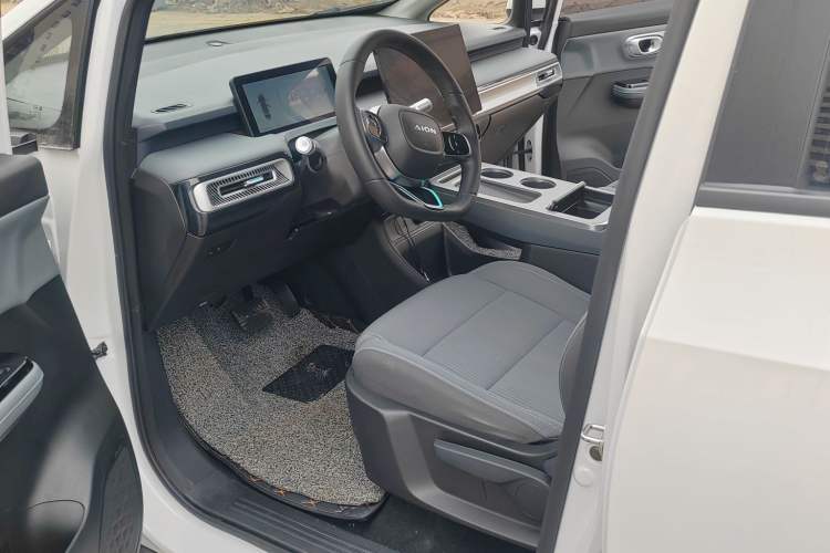 Used AION Y 2023 Plus 510 Enjoy Edition