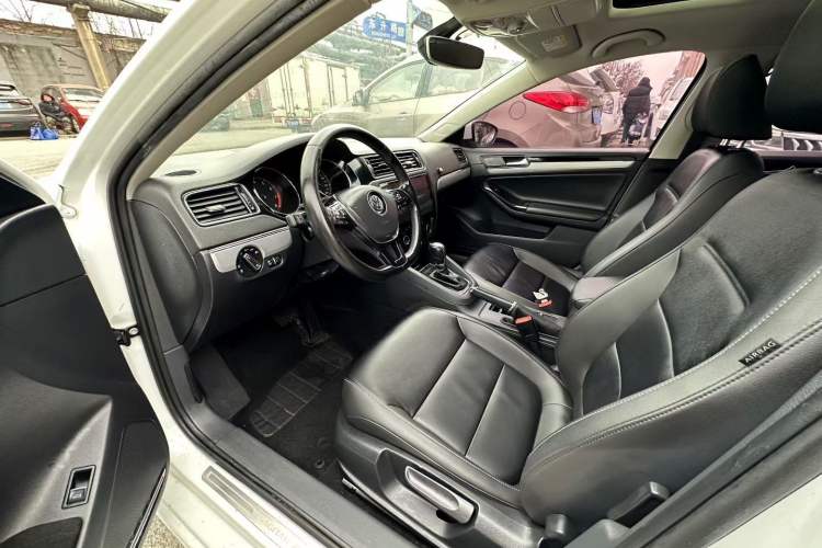 Used Volkswagen Sagitar 2018 1.6L Automatic Comfort Model
