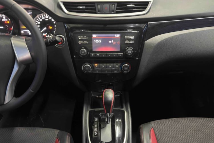 Used Nissan Qashqai 2016 2.0L CVT Luxury Edition
