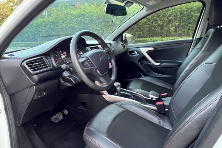 Used Citroen C3-XR 2015 1.6THP Automatic Pioneer Model Interior 2