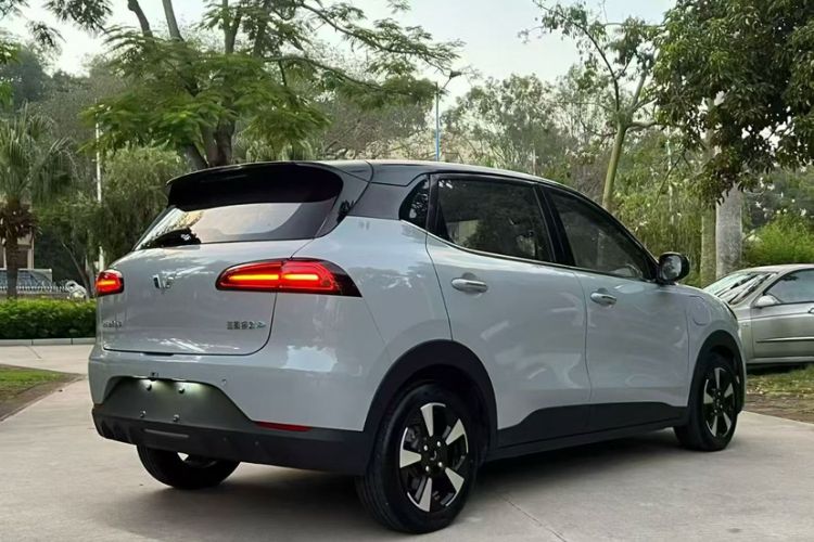 Used Wuling Bingo PLUS 2024 330 km Range Five-Seater Version