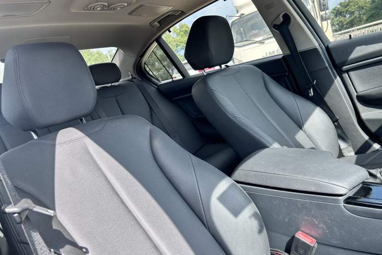 Used BMW 3 Series 2016 320Li Fashion Model
