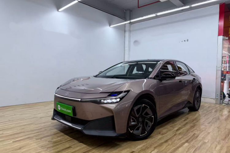 Used Toyota bZ3 2023 616 km Long-Range Premium