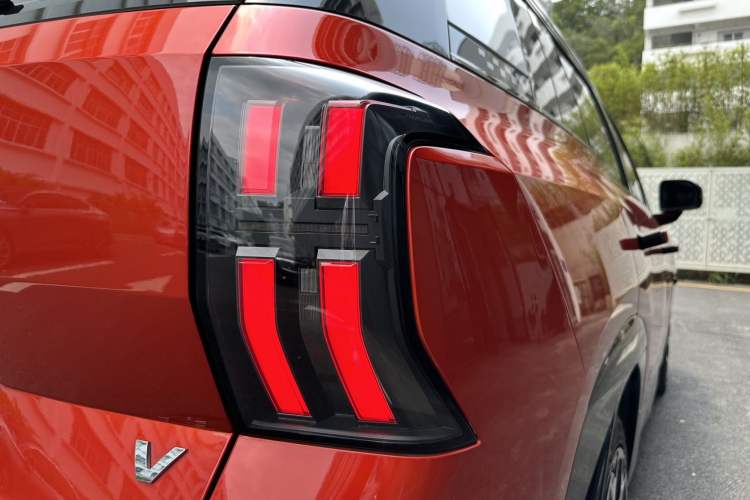 Used AION V 2024 Aion Tyrannosaurus 650 LiDAR Edition Exterior 7