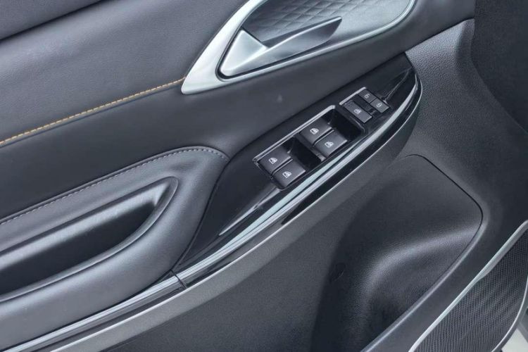 Used Changan X7 PLUS 2024 1.5T Automatic Luxury 7-Seater