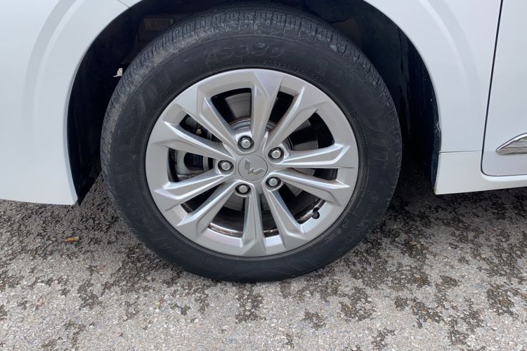 Used Wuling Jiachen 2022 1.5T Manual Light Enjoyment Dynamic Version