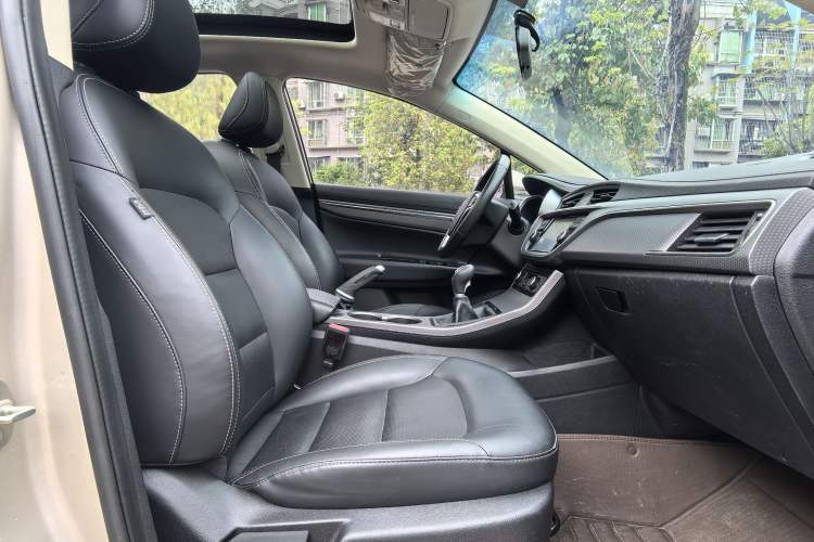 Used Geely Auto Emgrand GS 2016 Elegant Edition 1.8L Manual LingShang Model