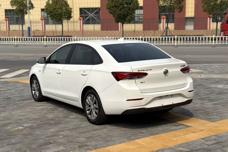 Used Buick GT 2018 18T Automatic Elite Model
