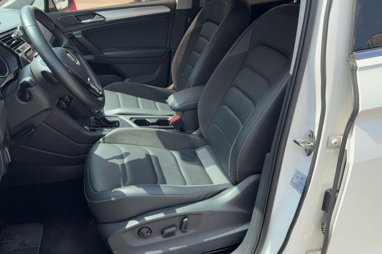 Used Volkswagen Tiguan L 2018 280TSI Automatic Two-Wheel Drive Comfort Edition