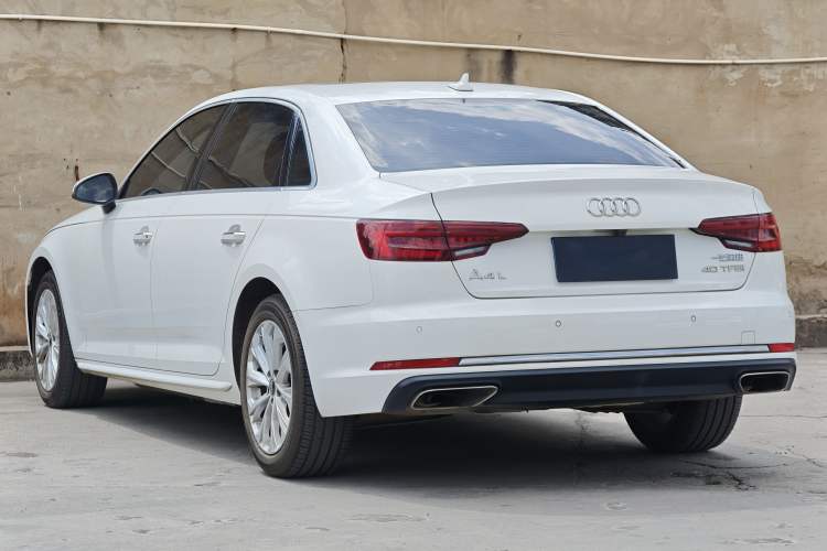 Used Audi A4L 2019 40 TFSI Ambition China VI Exterior 3