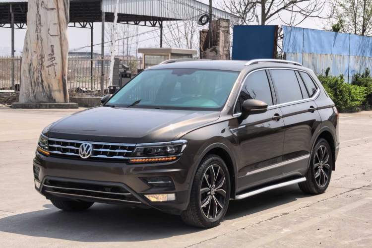 Used Volkswagen Tiguan L 2017 330TSI Automatic Two-Wheel Drive Flagship Edition