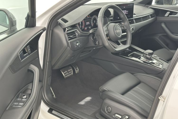 Used Audi A4L 2024 40 TFSI Luxury Dynamic Edition
