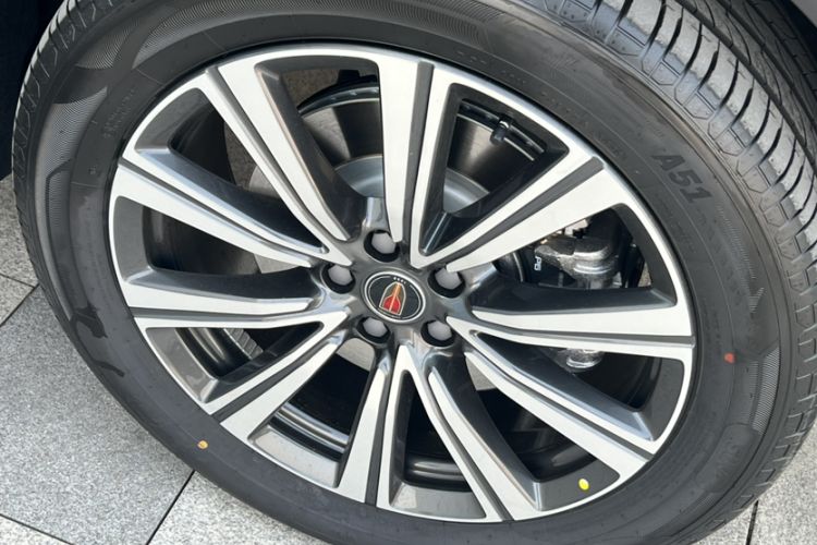 Used Hongqi HS7 PHEV 2025 Model 2.0T PHEV Four-Wheel Drive 2 Millionth Anniversary Edition—7 Seats