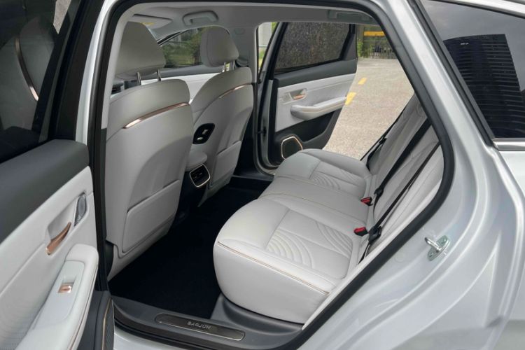 Used Baojun Enjoy 2025 All-Electric 600km Luxury Edition