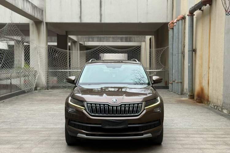 Used Skoda Kodiaq 2017 TSI330 7-Seater Two-Wheel-Drive Luxury Edition
