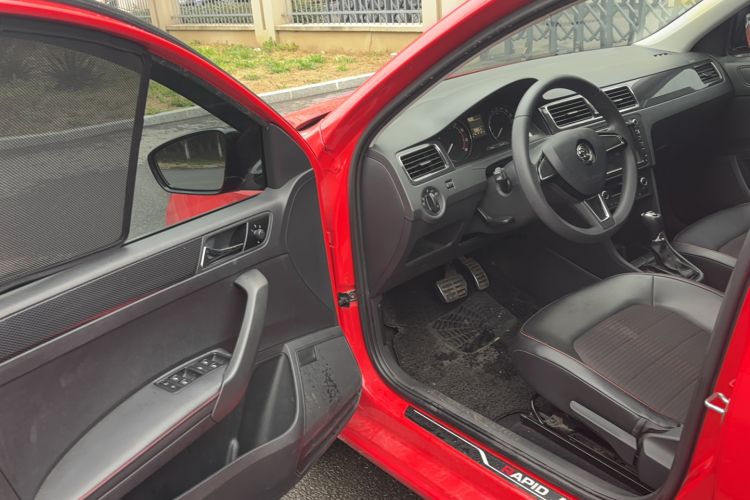 Used Skoda Rapid Spaceback 2016 1.4TSI DSG Smart Drive Edition