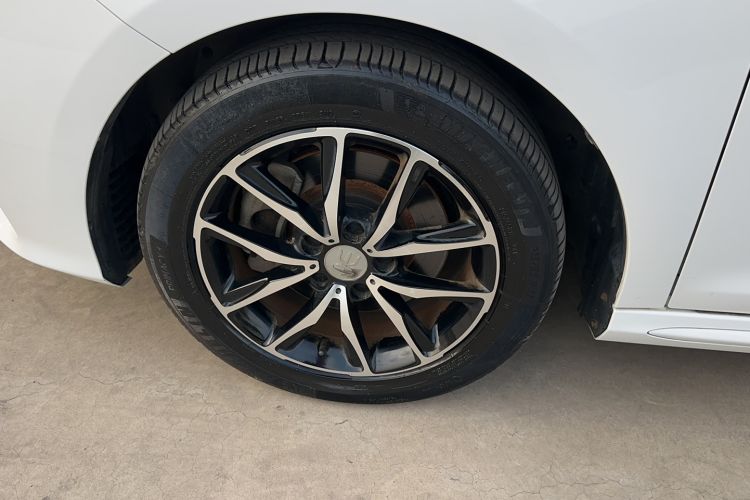 Used BYD Song MAX 2017 1.5T Automatic Smart Connect Elite 7-Seater
