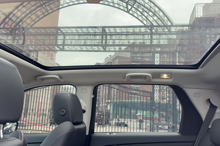 Used Land Rover Discovery Sport 2024 Performance Tech Edition
