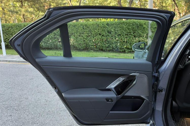 Used BMW i7 2023 eDrive50L Premium Luxury Package
