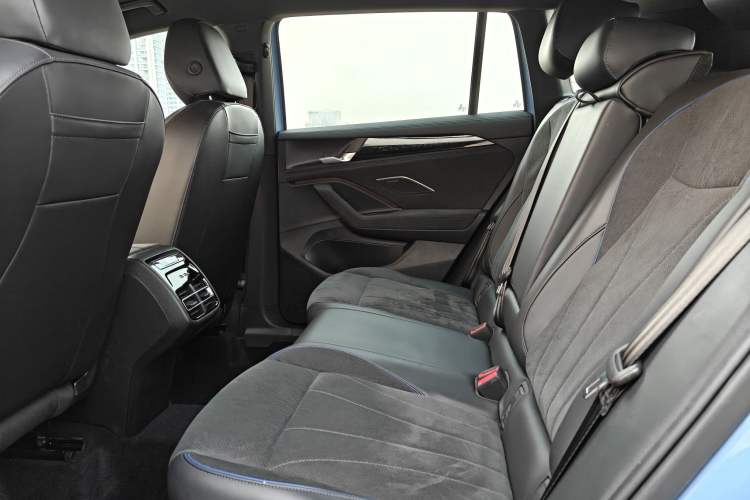 Used Volkswagen Tiguan L 2024 PRO 380TSI Four-Wheel Drive R-Line Prestige Edition