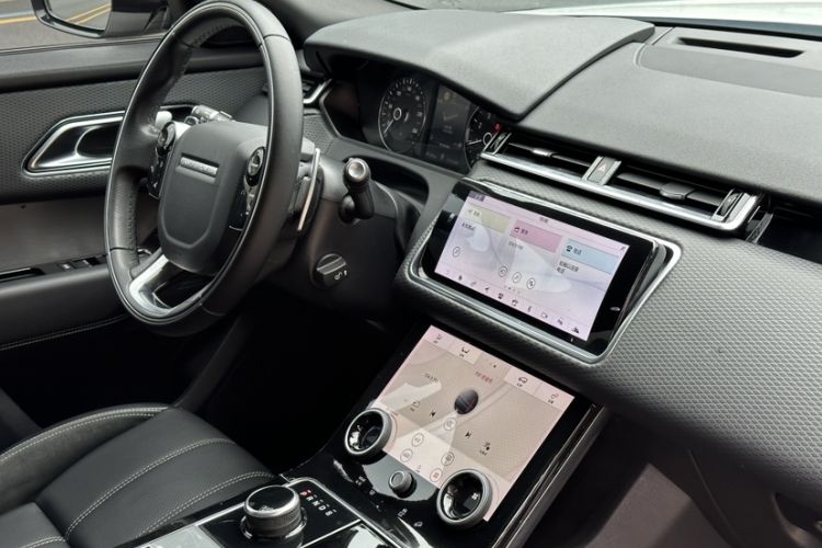 Used Land Rover Range Rover Velar 2019 250 PS R-DYNAMIC S