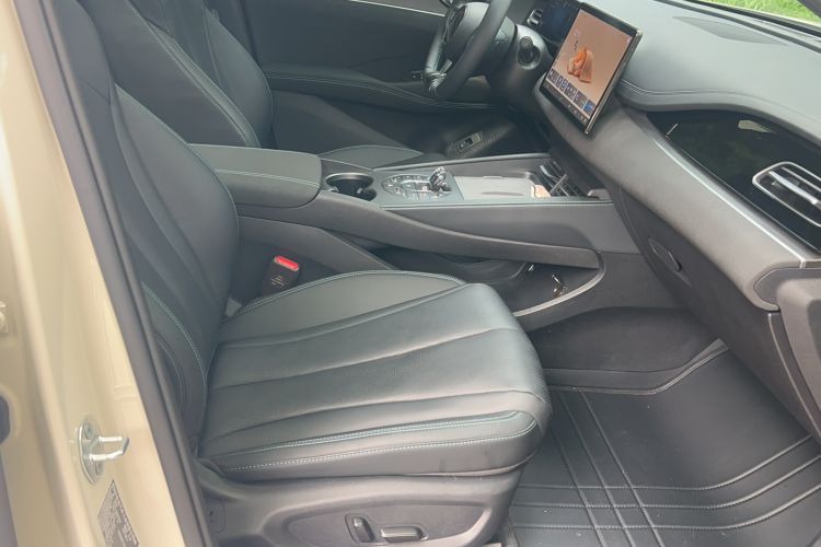 Used BYD Seal 06 New Energy 2025 DM-i Smart Drive 120KM Deluxe Model Right Front Seat