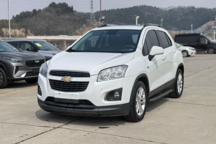 Used Chevrolet Trax 2016 1.4T Automatic Two-Wheel Drive Comfort Version with Sunroof Front Left 45 Deg