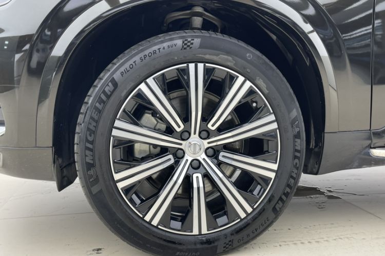 Used Volvo XC90 2024 B6 Zhiyi Luxury 7-Seater Exterior 5