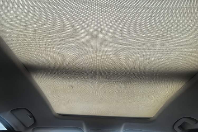 Used Hongqi H5 2022 Classic Model 1.8T Automatic Smart Connect Flagship Edition Headliner