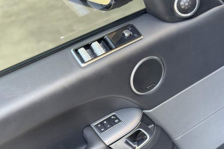 Used Land Rover Range Rover Sport 2020 3.0 L6 HSE DYNAMIC