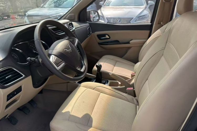 Used Wuling Hongguang 2015 1.5L S1 Comfort China V Standard