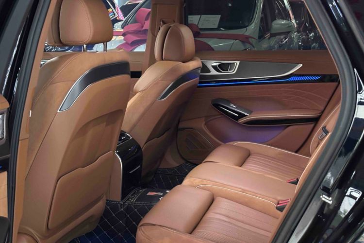 Used Hongqi H9 2024 2.0T Qichang Private Enjoyment Luxury Edition
