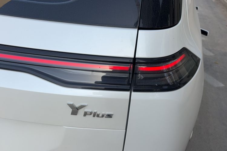 Used AION Y 2022 Plus 70 Tech Edition