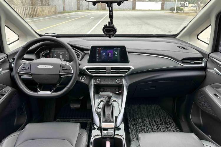 Used SAIC MAXUS G50 2021 1.5T Automatic Comfort Touring B
