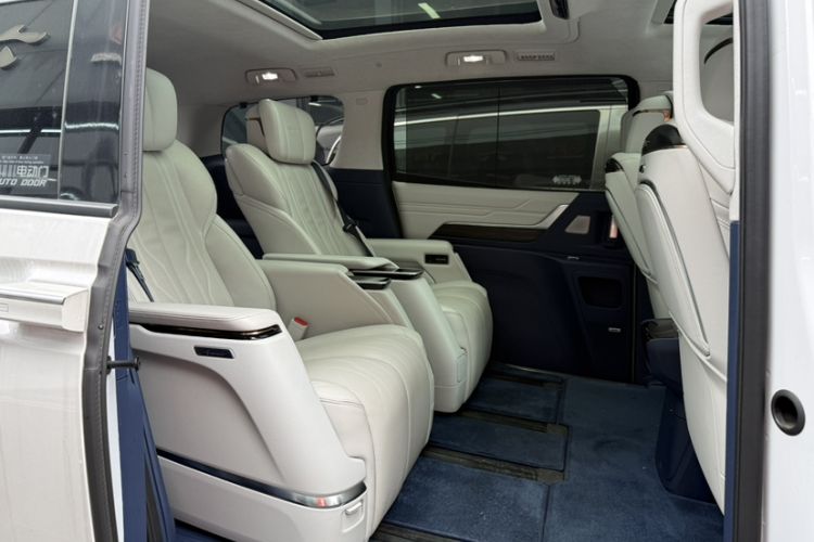 Used Buick Century 2023 2.0T Six-Seater Yinshi Edition
