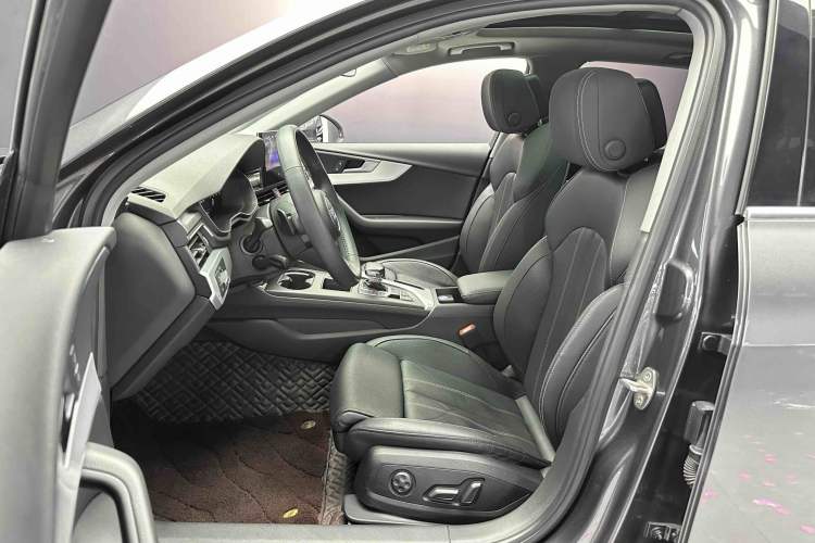Used Audi A4L 2020 40 TFSI Fashion Dynamic Model Interior 3