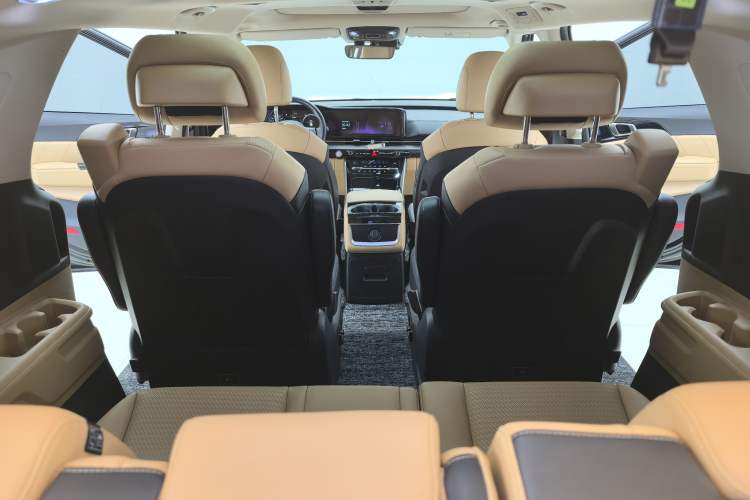 Used Kia Carnival 2021 2.0T Flagship Edition
